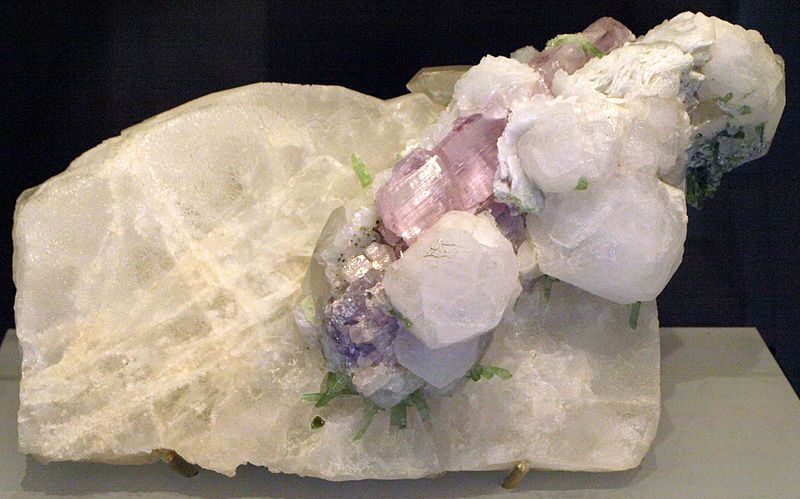 File:Pollucite-RoyalOntarioMuseum-Jan18-09.jpg