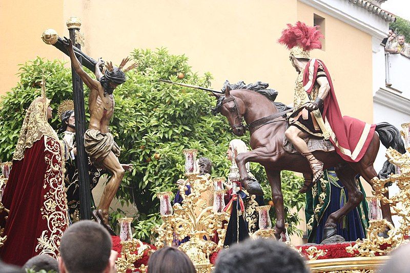 File:SemanaSantaSevillaLaLanzada.jpeg