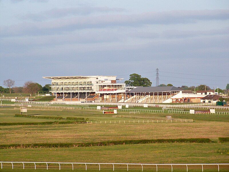 File:Wetherby Racecourse.jpg