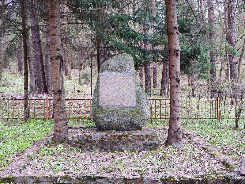 File:Žydų genocido paminklas.JPG