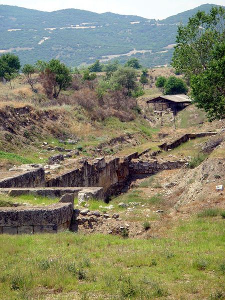 File:Amphipolis fortifications.jpg