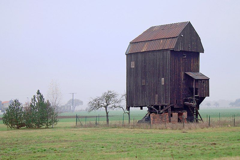 File:Bergwitz Bockwindmuehle.jpg