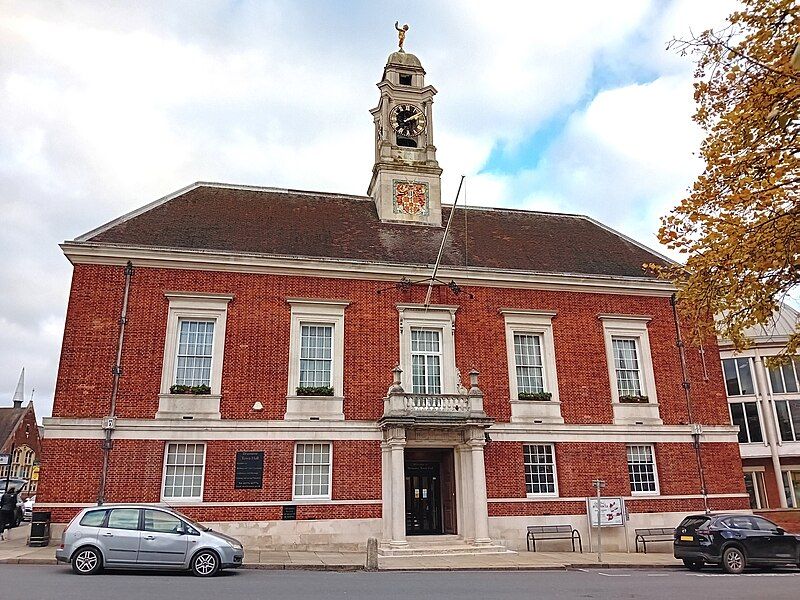 File:Braintree Town Hall.jpg