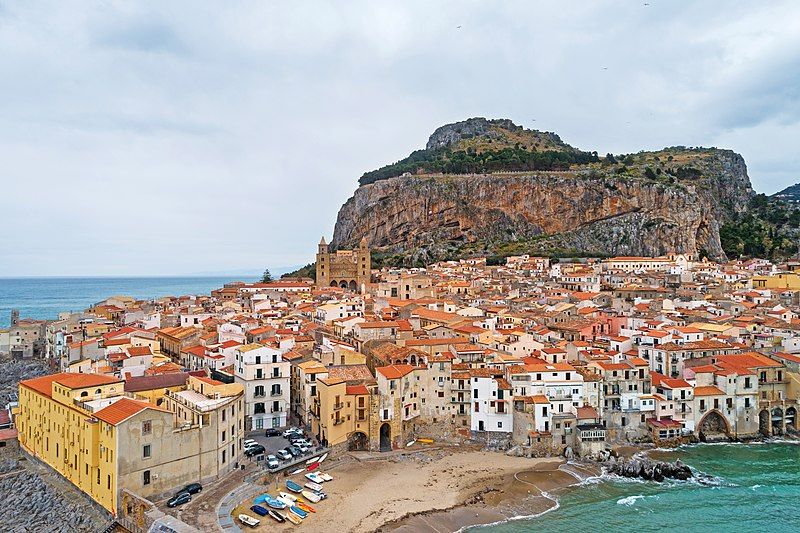 File:Cefalu View 0832.jpg