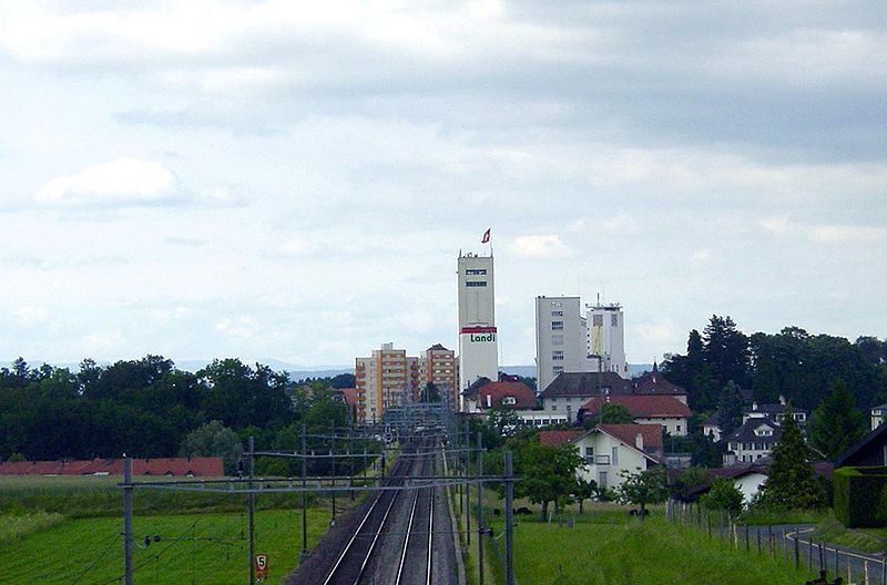 File:Düdingen-Türme.JPG