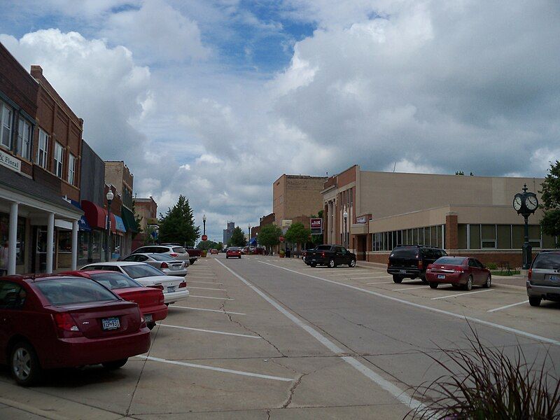 File:Fairmont MN 1.jpg