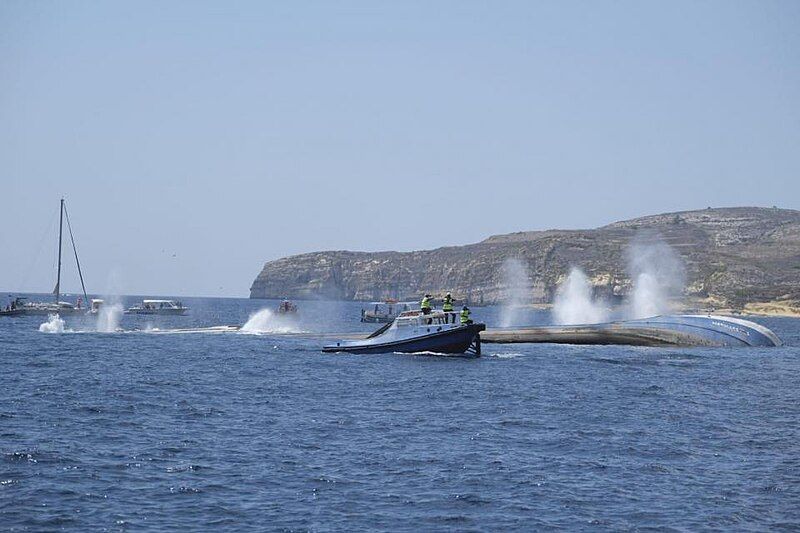 File:Gozo wreck.jpg