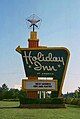 Image 29Holiday Inn's "Great Sign", used until 1982. Some remain in museums. (from Motel)