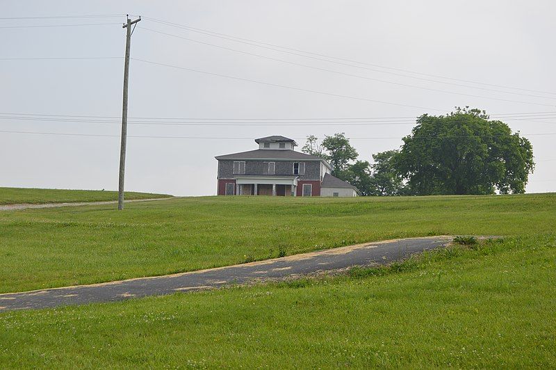 File:Handy Farmhouse, Cynthiana.jpg