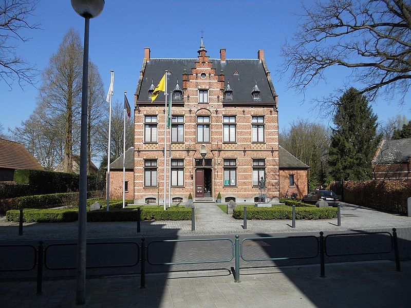 File:Hofkevanchantraine oud-turnhout belgium.jpg