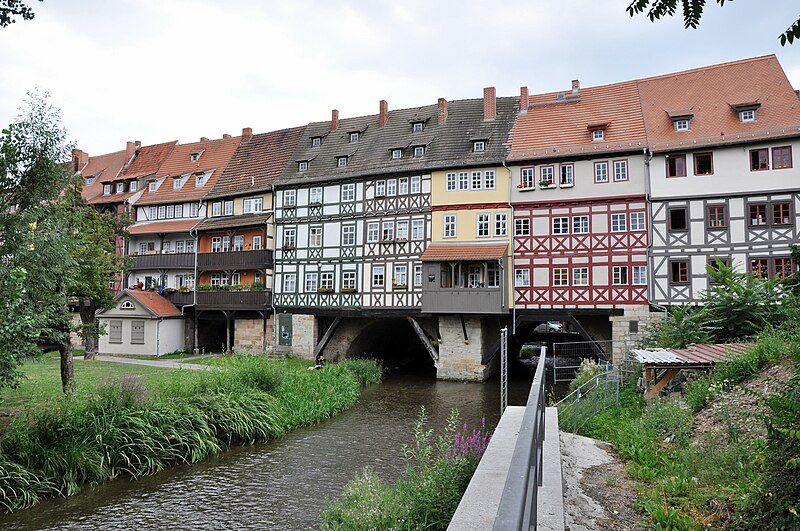 File:Timbered houses.jpg