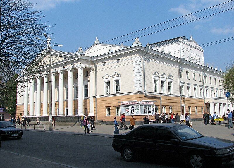 File:Vinnytsia-theatre.jpg