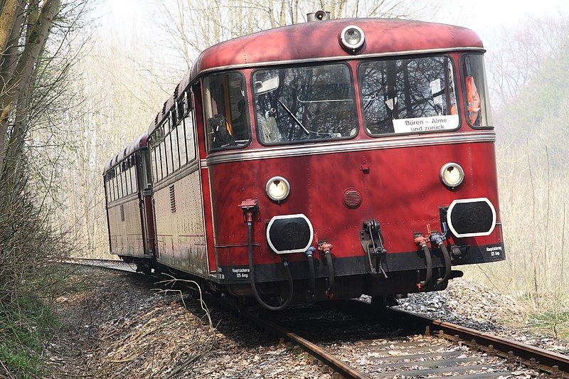 File:Waldbahn Almetal VT98.JPG