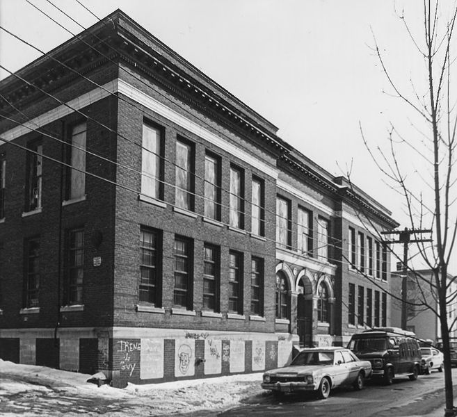 File:AmericaStreetSchool.jpg