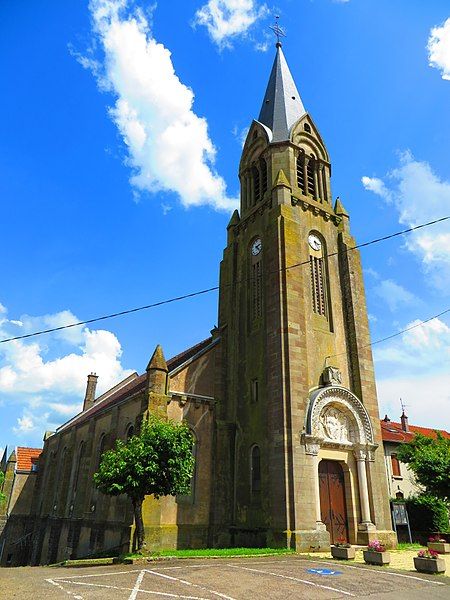 File:Bouxières-aux-Chênes Église Sainte-Madeleine.jpg