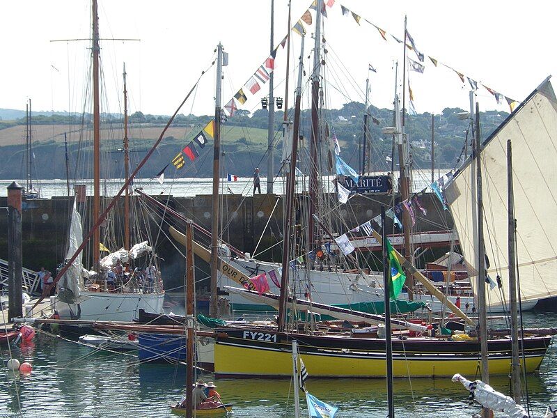 File:Douarnenez0125.jpg