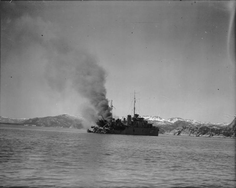 File:HMS Bittern ablaze.jpg