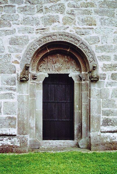 File:Hablingbo-kyrka-Gotland-Portal-01.jpg