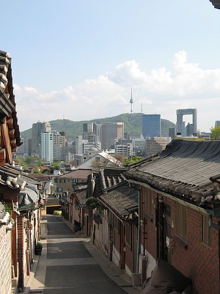 File:Korea-Seoul-Bukchon-12.jpg