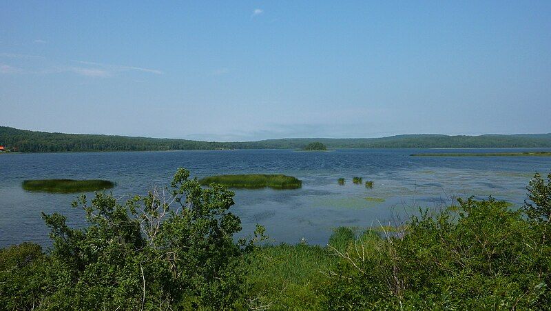 File:Lac Matapédia.JPG