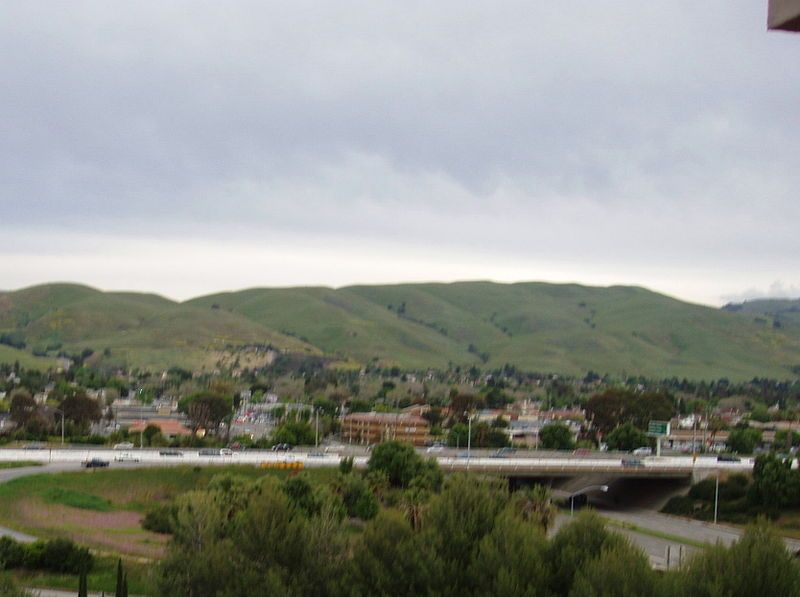 File:Milpitas mtns2.JPG