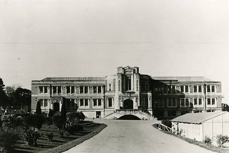 File:Takapuna Grammar School.jpg