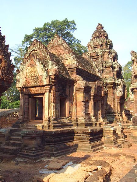 File:Banteaysreimandapa.JPG