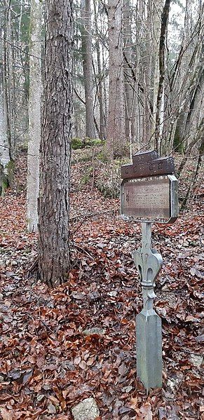 File:Baumgarten Monument.jpg