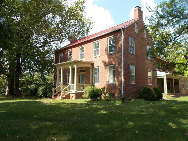 File:Bloomfield Manor.JPG