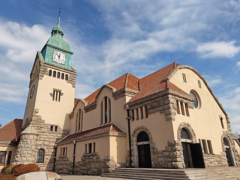 File:Christ's Church, Qingdao.jpg