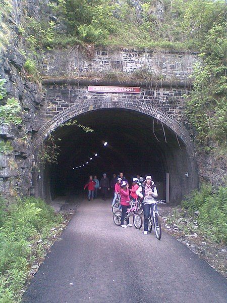 File:Cressbrook tunnel2.jpg