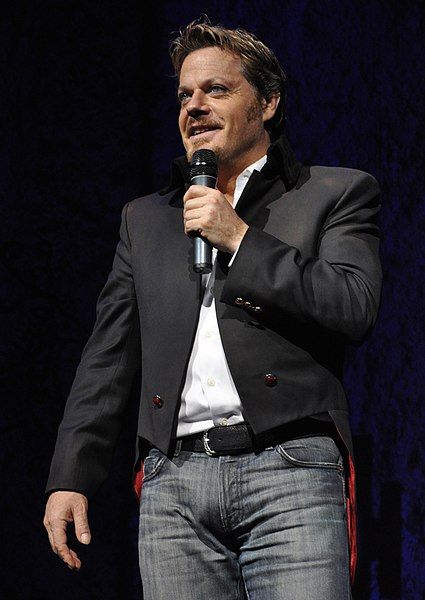 File:EddieIzzard.jpg