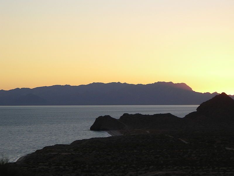 File:Isla Tiburon island.jpg