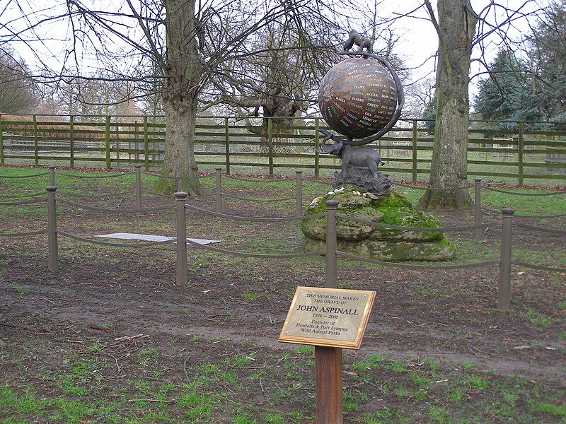 File:JohnAspinall-memorial.jpg