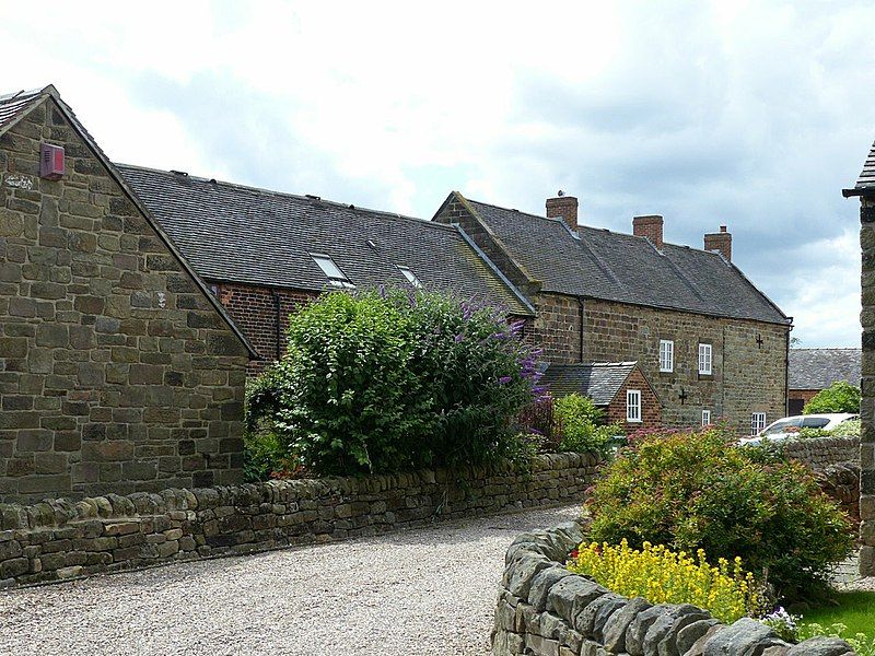 File:Laund Farmhouse, Belper.jpg