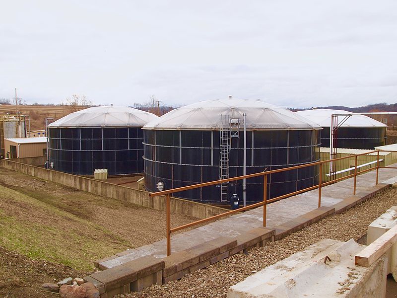 File:Leachate processing tanks.jpg