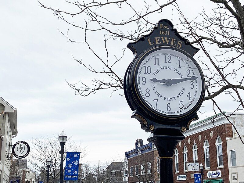 File:Lewes Town Clock.jpg