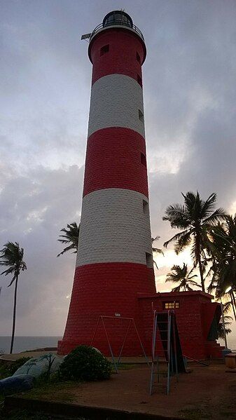 File:Light House Vizhinjam.jpg