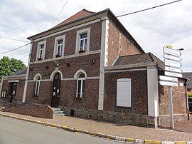 The town hall in Maresches