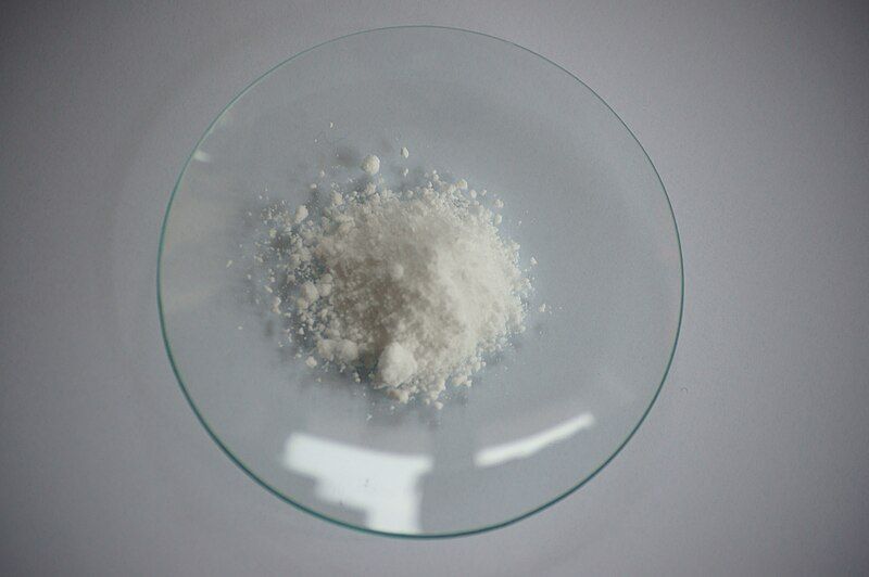 File:Pentaerythritol tetranitrate 04.JPG