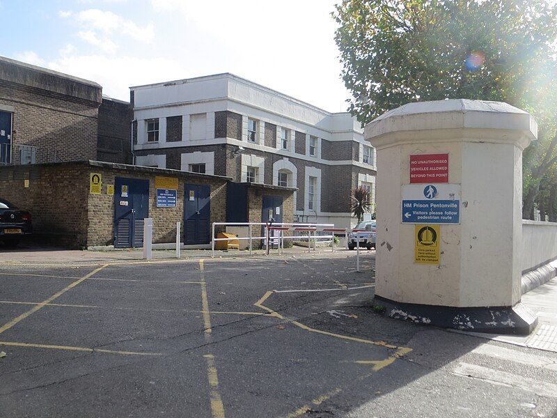 File:Pentonville Prison-10644057415.jpg