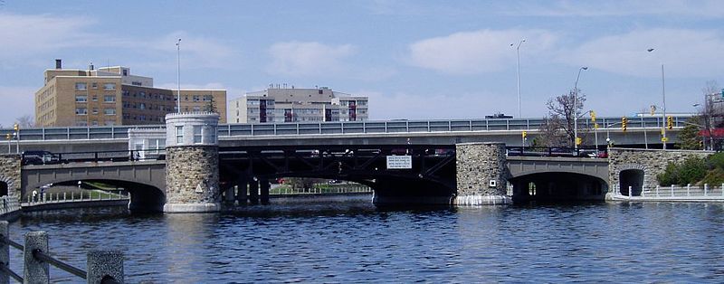 File:Pretoria Bridge.JPG