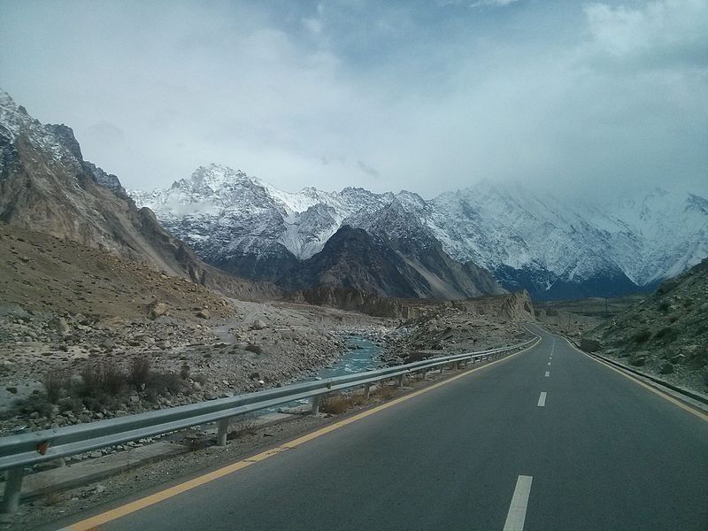 File:Raod to hunza.jpg