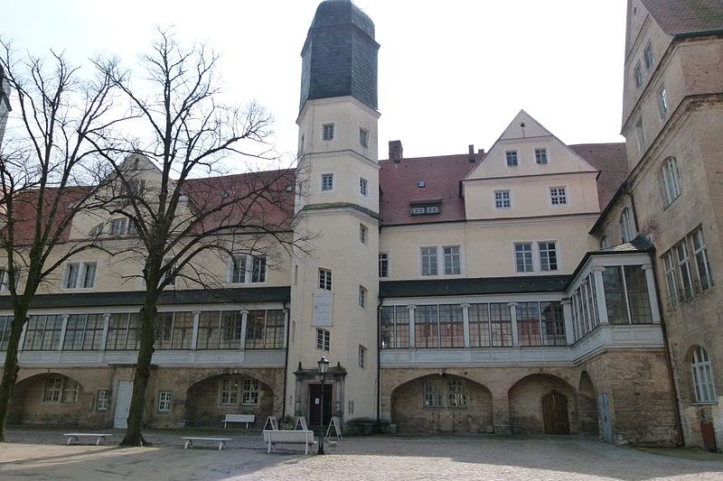 File:SchlossKöthen4-2012.JPG