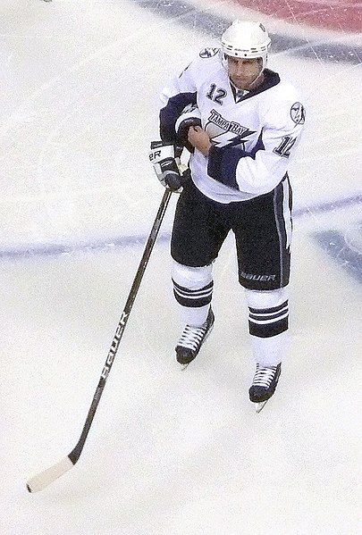 File:Simongagne lightning.JPG