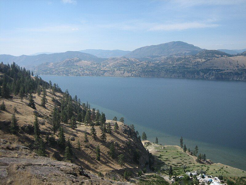 File:Skaha Lake.jpg