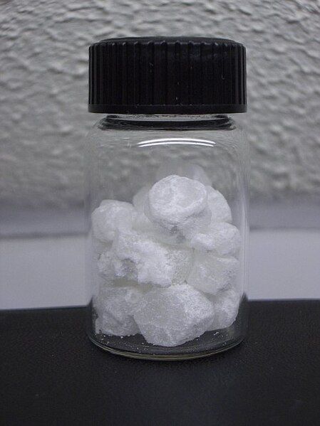 File:Sodium sulfite hydrate.jpg