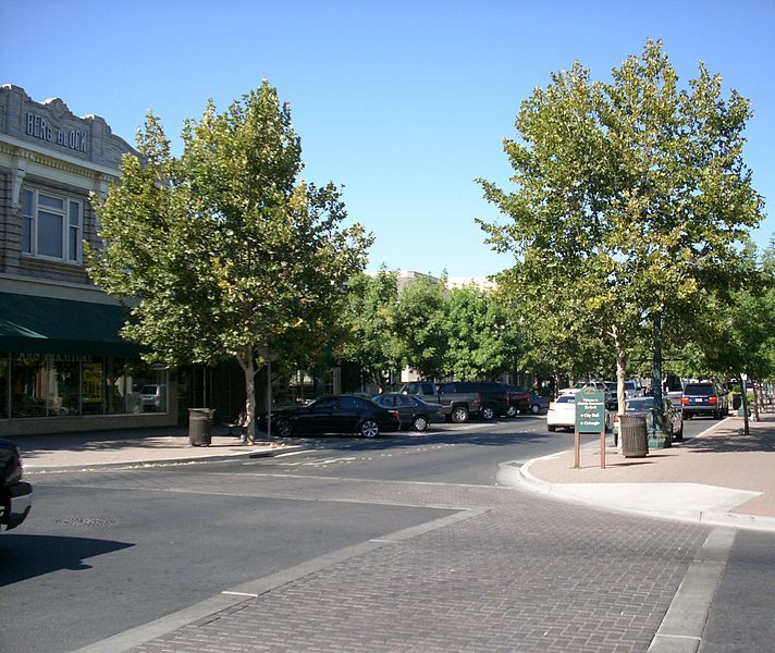 File:Turlock Main Street.JPG