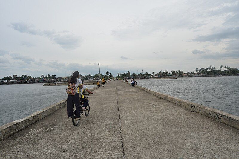 File:Cadiz City Wharf.jpg