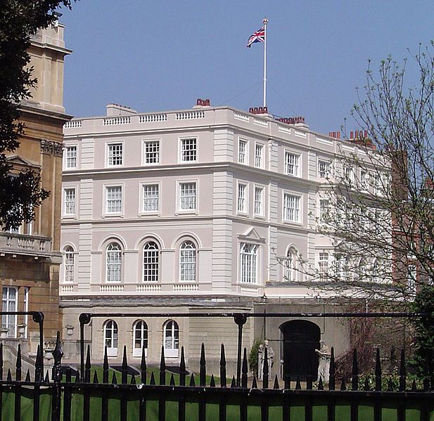 File:Clarence house.jpg